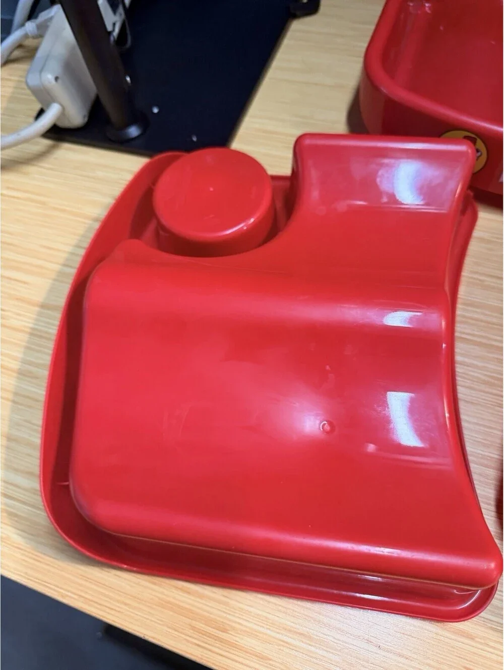 3 Buc-ee's Kids Red Snack Trays With Built In Cup Holders *
